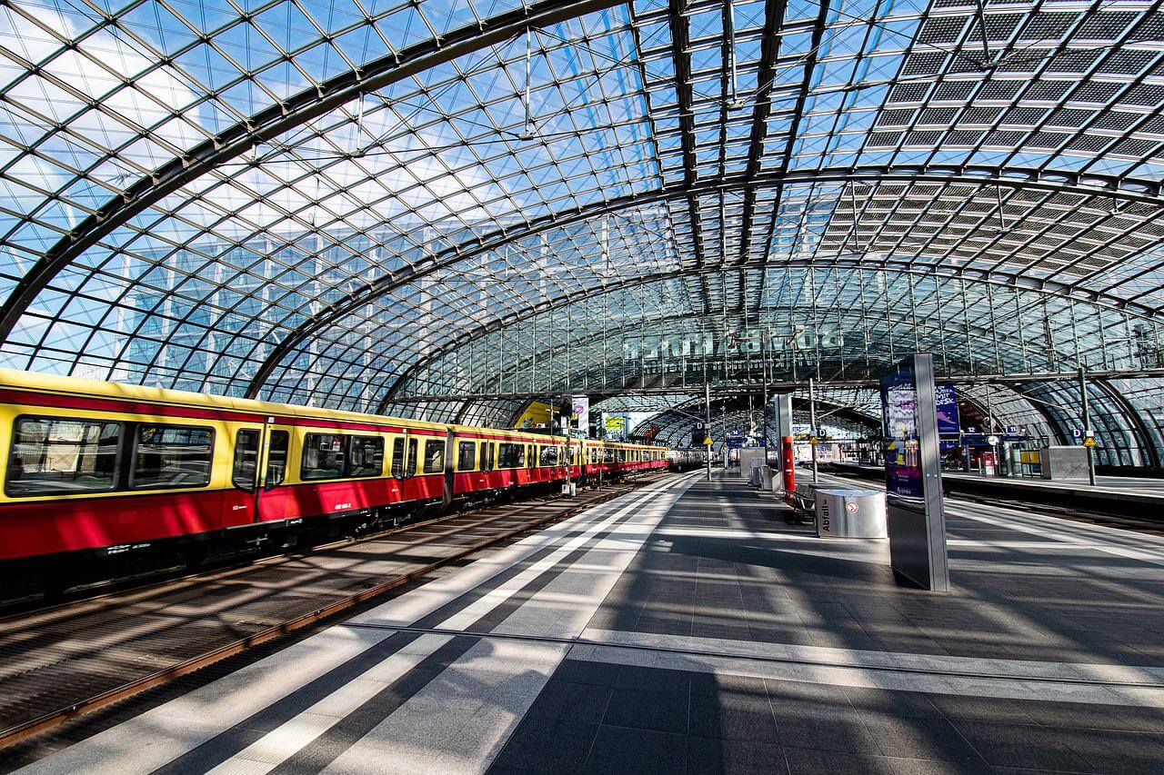 Wie kann das 9-Euro-Ticket der Bahn am besten genutzt werden?